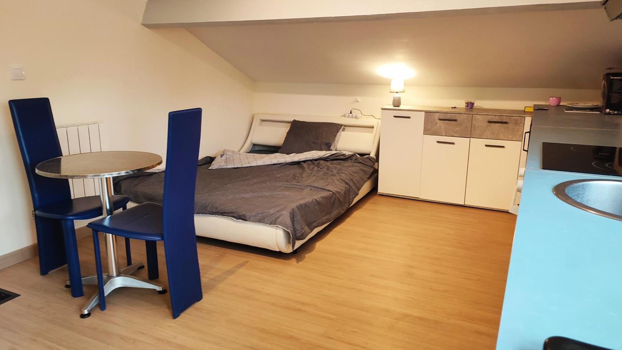 Pour Ou Deux Personnes Homestay La Courneuve