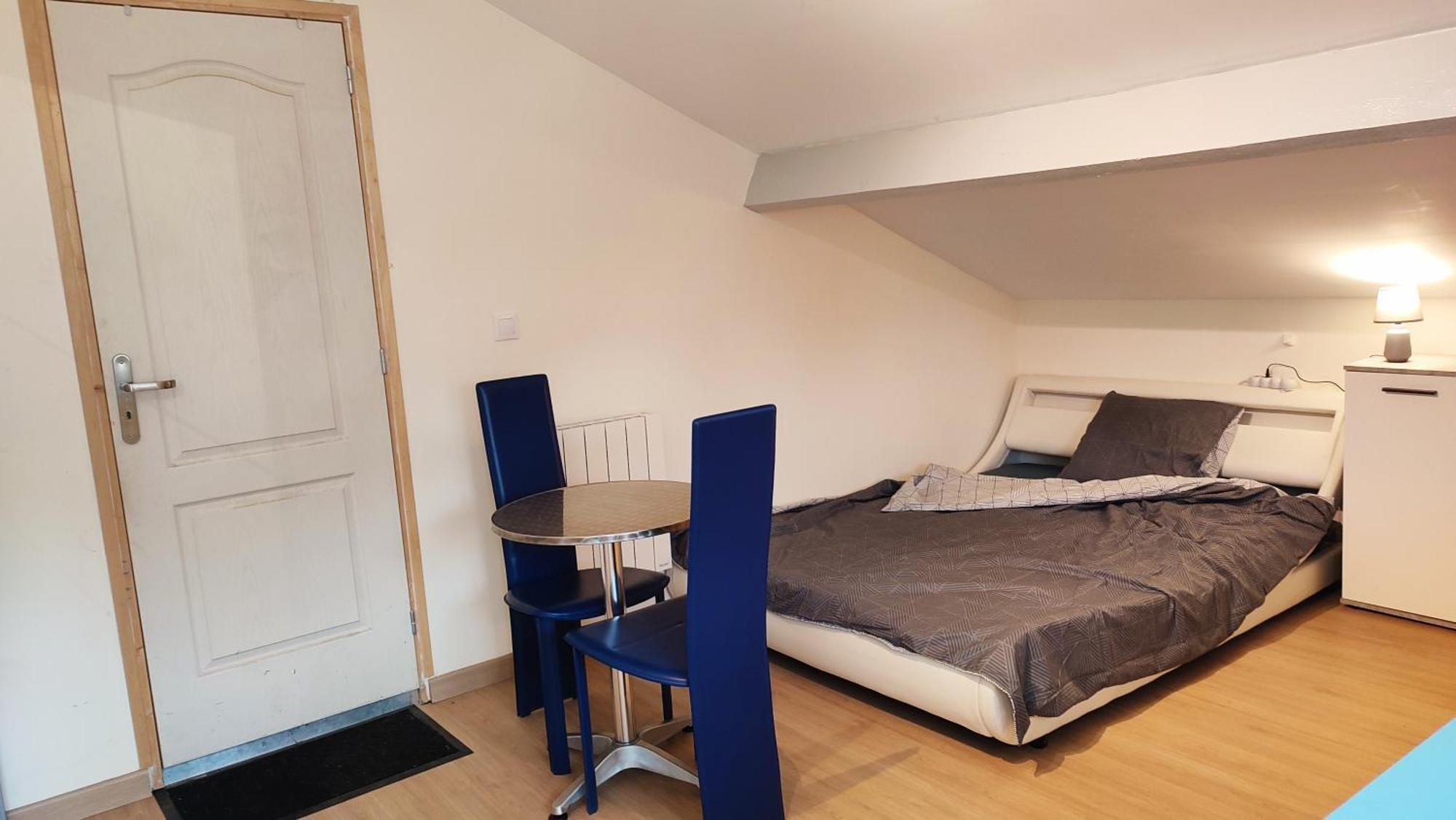 Pour Ou Deux Personnes Homestay La Courneuve
